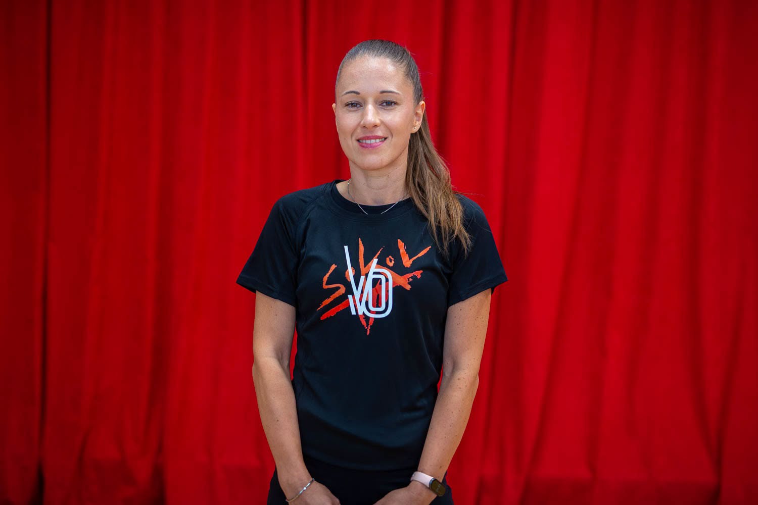 NIKOL JANEČKOVÁ NIKOL JANEČKOVÁ